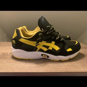 **SOLD** Asics Gel Diablo